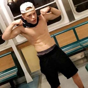 Meet your Posher, Jay